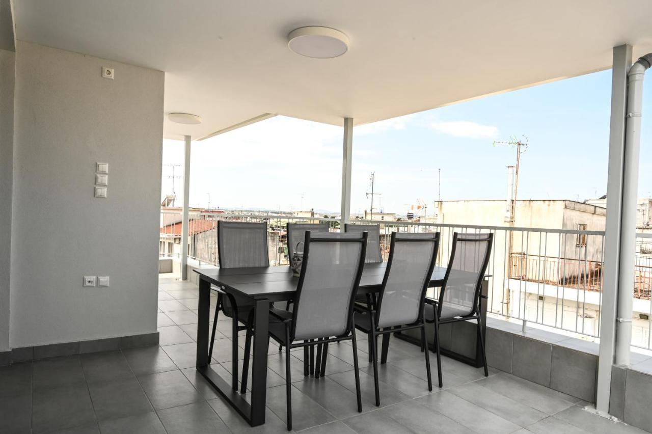 Larisa Hospitality I - Roof Top Apartment - With Free Parking Eksteriør billede